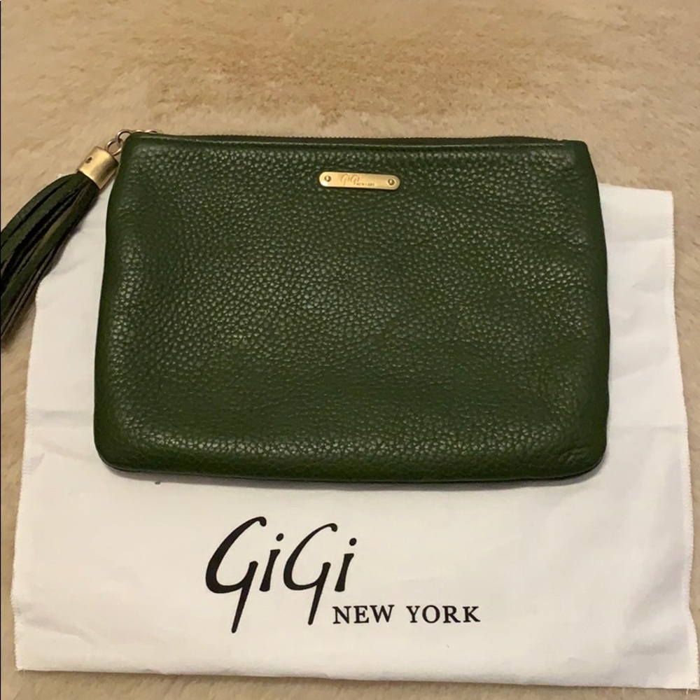 GiGi New York clutch